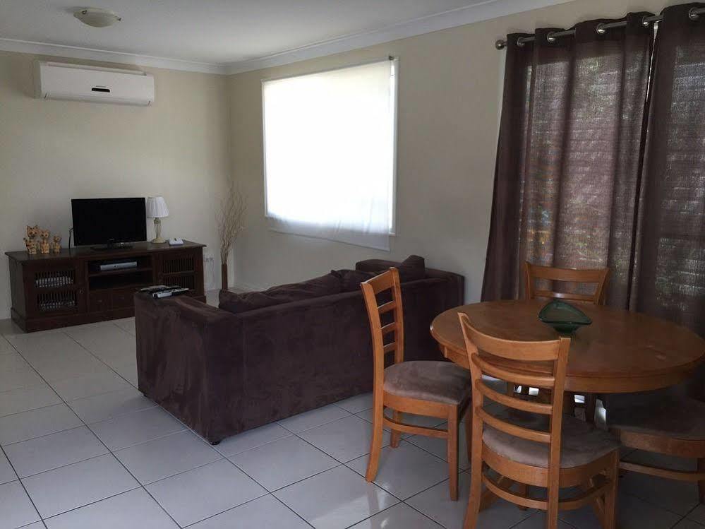 Holland Park Motel Brisbane Exterior foto